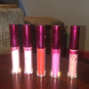 Kylie cosmetics holiday lipsticks!!